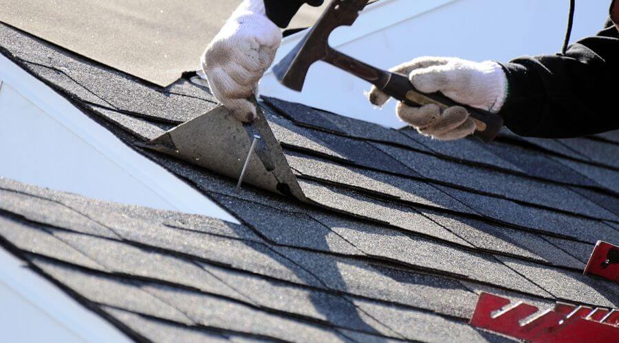 Professional gutter cleaning in Reeves, LA